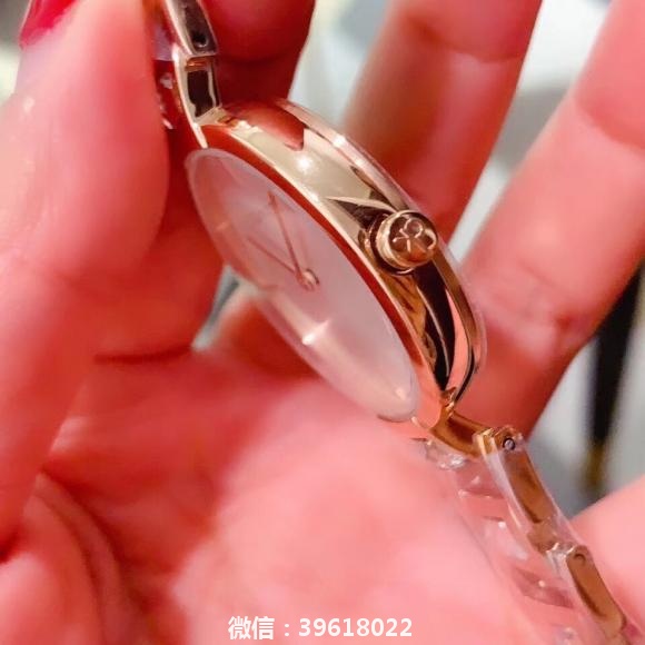 CK石英女表 Angelababy同款时尚女表 工艺难度极高的鱼骨设计 这已经超出手表的范畴了 美的让人惊艳 瑞士石英机芯