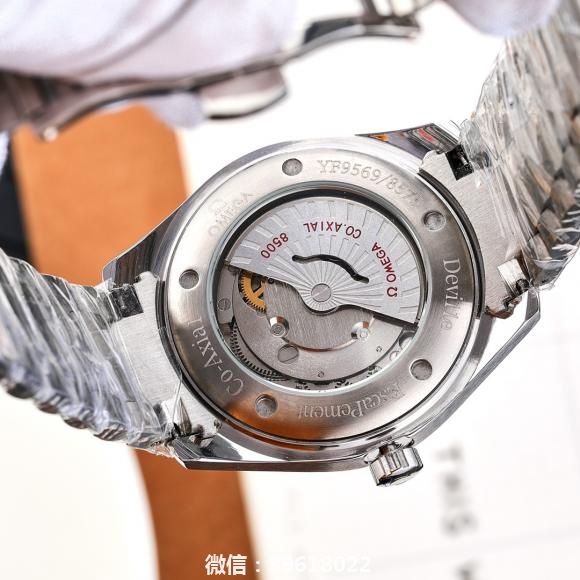 实物拍摄欧米茄-OMEGA  海马系列  新款独家首发类型 男士四针月相腕表