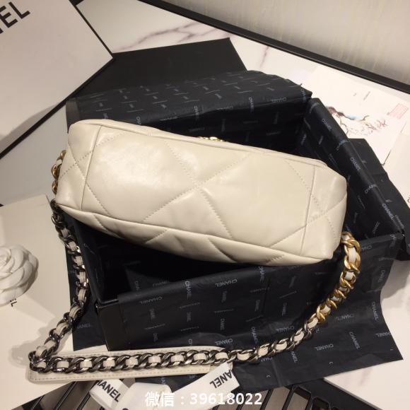 小号Ohanel秋冬19Bag 结合一切经典的枕头包这款包是Karl Lagerfeld和新任总监Virginie Viard一起设计的