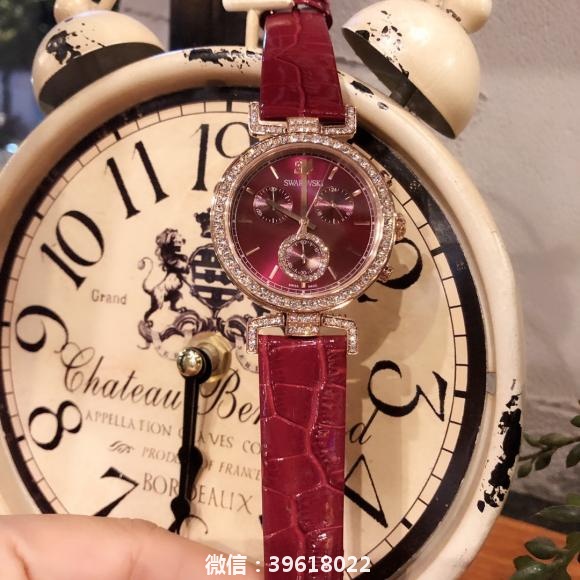 .施华洛世奇 Swarovski 这款精致耀眼的Era Journey运动型计时手表