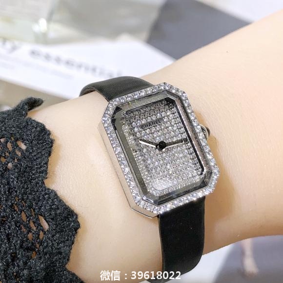 Chanel香奈儿 最新款 小号奢华满钻版  PREMIÈRE 腕表