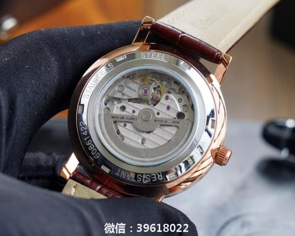 百达翡丽推出最新款休闲腕表