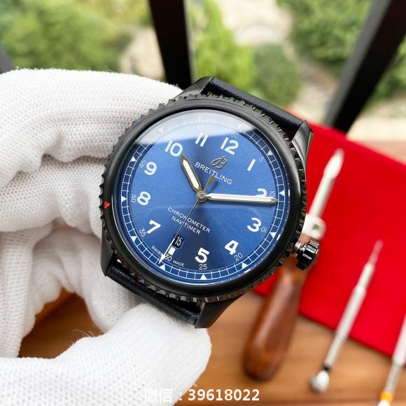 年最新畅销款 百年灵 BREITLING飞行员8系列 商务休闲型百搭款腕表