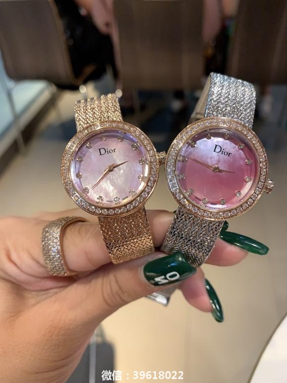 迪奥Dior全新高级‮宝珠‬手表系列展现精湛‮术艺‬品质
