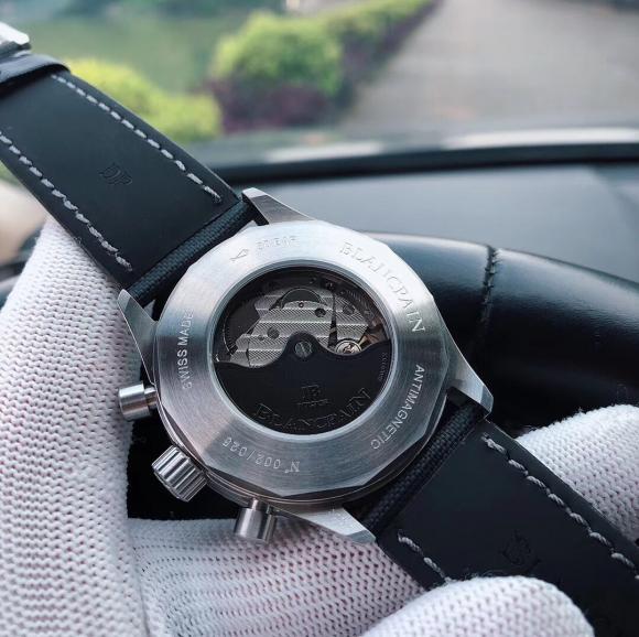 宝铂（Blancpain）B28 正品开模制作 1:1制作系列 五十噚系列 5200-0130-B52A款式 男士腕表