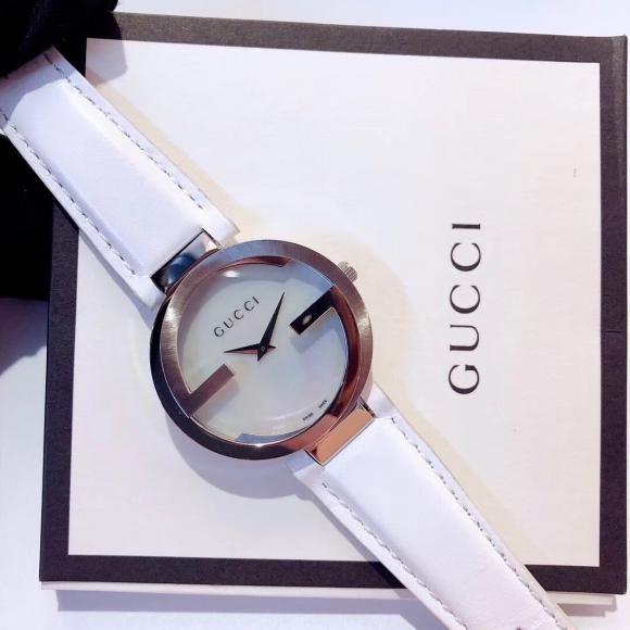 “古驰双G”Gucci意大利殿堂级时尚品牌-这款手表最大的特色就是表壳设计