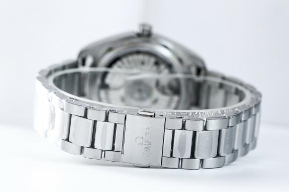 VS厂首款欧米茄海马150m女士机械腕表