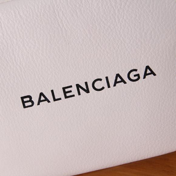 Balenciaga相机包简介 大货890