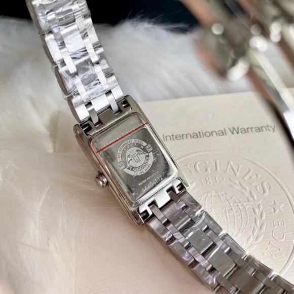 白 枚全新爆款浪琴优雅黛绰维纳系列腕表