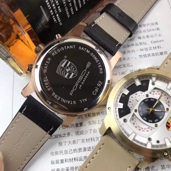 保时捷 推出全球首款哑光PVD材料腕表