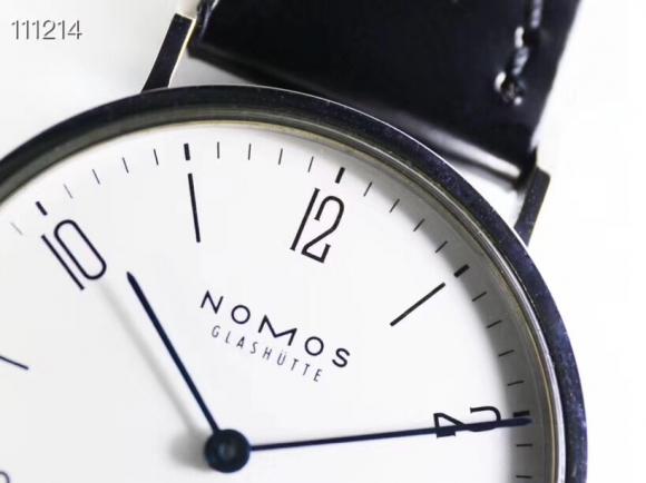 诺莫斯NOMOSTangente系列172包豪斯风格搭载手动机芯