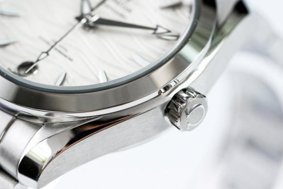 VS厂首款欧米茄海马150m女士机械腕表