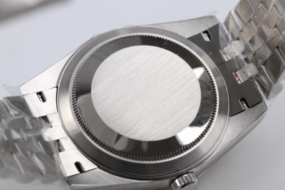 GM厂隆重推出原版复刻:          劳力士36mmROLEX DATEJUST超级904L最强升级版日志型系列腕表