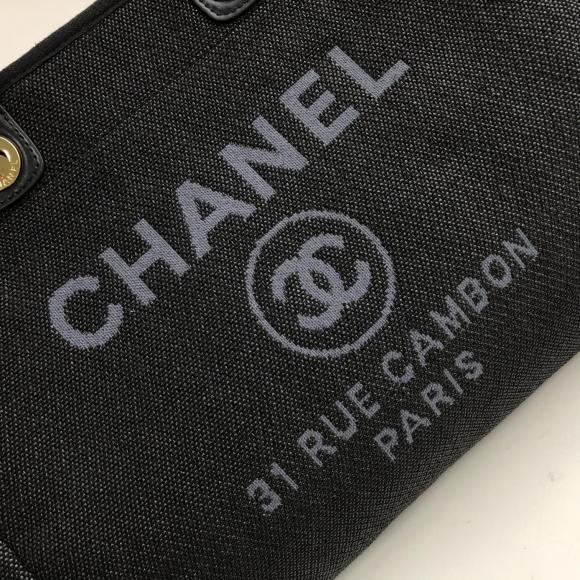 Chanel 最新牛仔购物袋沙滩包 原单对版正品 无可挑剔 超美品质特柔软 经典新配色 看细节 任何细节对版布料 对版刺绣LOGO size:38cm