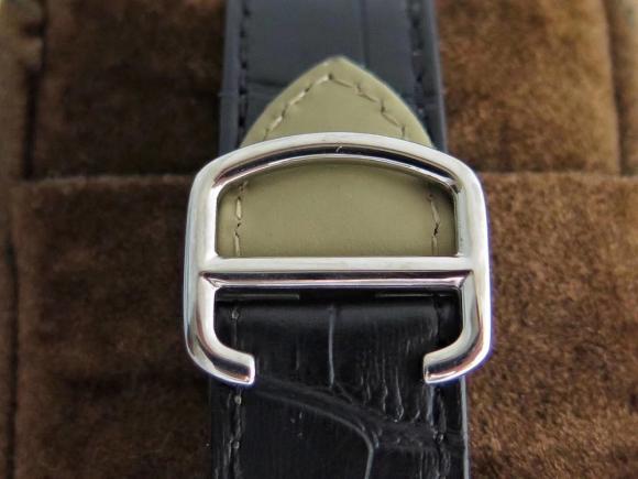 到货GS新品隆重上市【无与伦比 刚正典雅】GS新品——卡地亚Drive de Cartier系列腕表