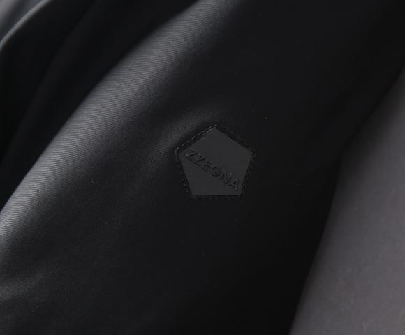 Zeg*na杰妮亚 2019冬季专柜复刻版 纯正90羽绒服（中长款） 御寒神器 款式简约不简单 高雅华贵（重克量90羽绒服） 面料选用进口聚酯纤维面料