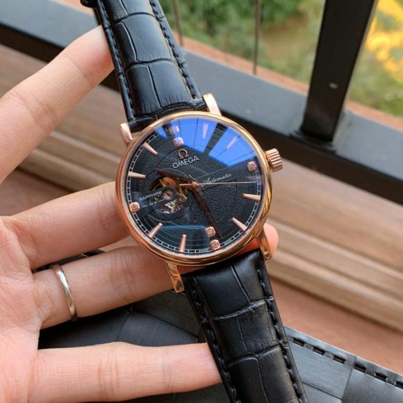 简约百搭 时尚风格 欧米茄最新设计九字位镂空 精品男士腕表