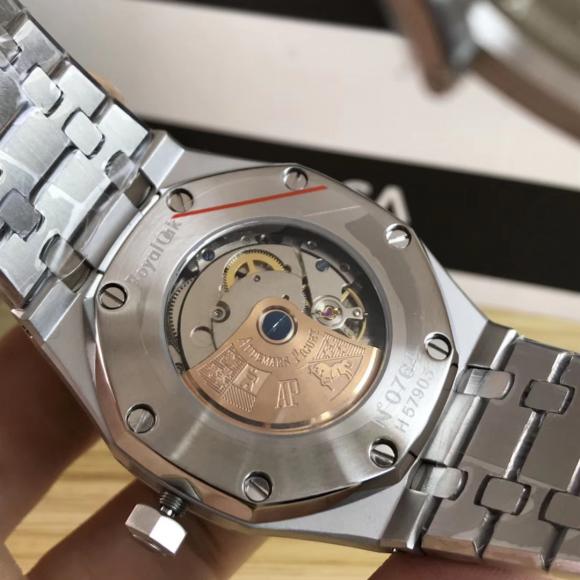 AP（K8出品）系列 皇家橡树 款式 男士机械腕表