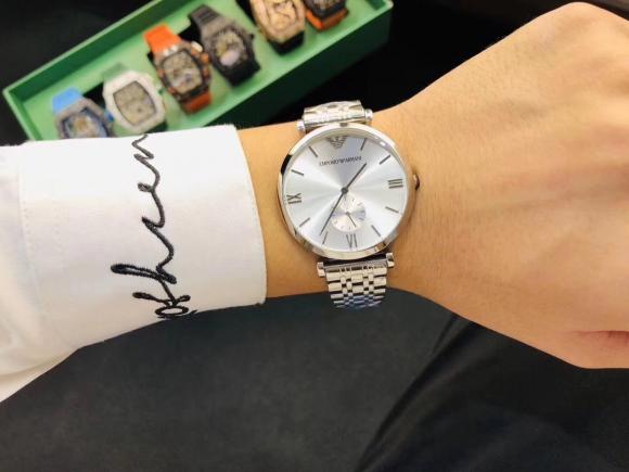 Armani 阿玛尼 时尚运动男款手表