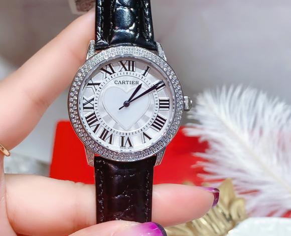 白钻玫钻卡地亚(Cartier)最新推出的高级珠宝系列腕表