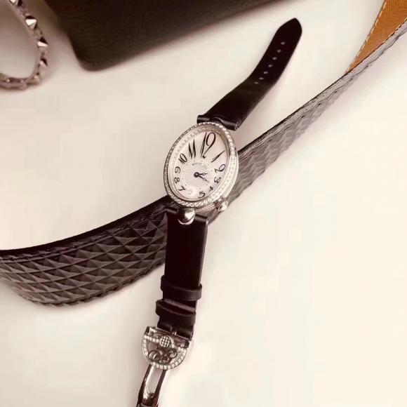 宝玑那不勒斯王后系列REINE DE NAPLES高品质女士瑞士石英设计灵感正是来自宝玑大师为那不勒斯王后卡洛琳·缪拉所创制的世界首枚腕表