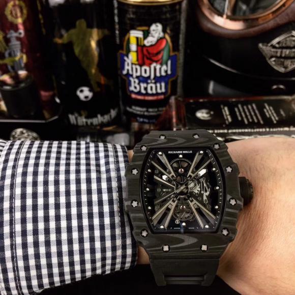 理查德米勒 Richard Mille RM12-01是一枚非常有现在感的腕表
