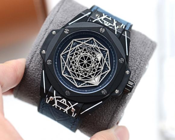 通体“黑” 由-芯-的“美” 台湾ZG厂的“量王”之作️️———“爆款” 数据分析来源于“专柜” 重金1:1打造 工匠精神 致力生产出最高性价比 最正的腕表