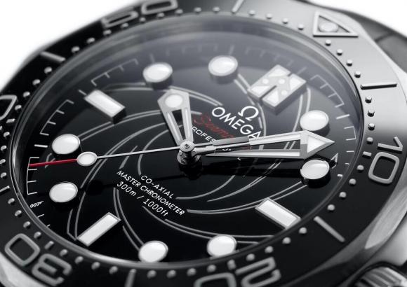 新款预告『新表』OMEGA 推出 Seamaster Diver 300M James Bond Numbered Edition 007 主题潜水腕表