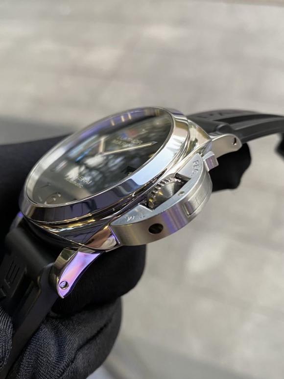 【沛纳海】01359 全套2018年8月 原装表带 44mm自动机械腕表