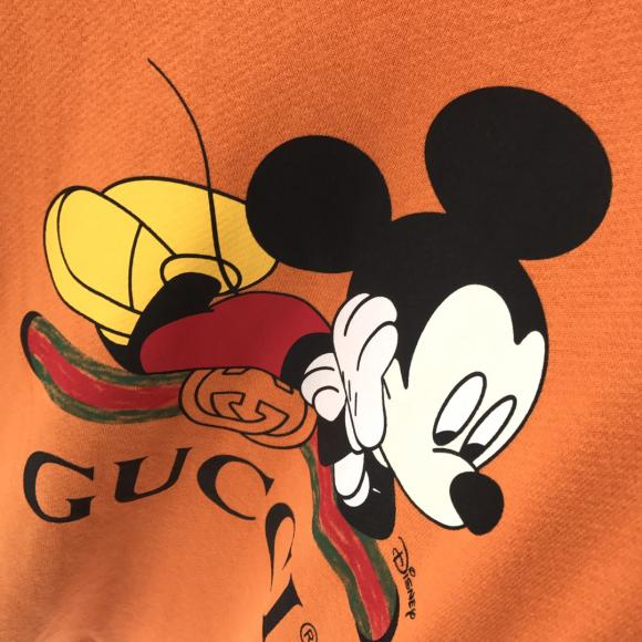 Gu 2020 早春新款 鼠年限定 米奇老鼠 圆领卫衣原版面料 原版开模 上身超级无敌好看 细节完美 杏橘粉蓝四色 SMLXLXXL5⃣️码