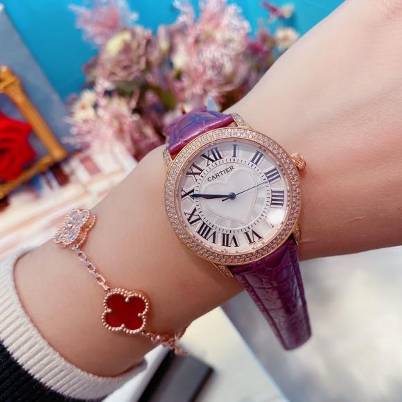 批白钻玫钻卡卡Cartier)最新推出的高级珠宝系列腕表