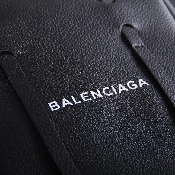 Balenciaga购物袋简介 货950