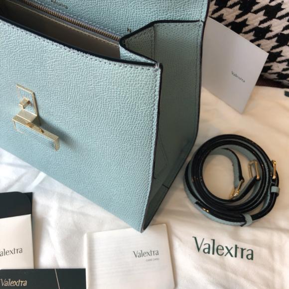 大号# Vip私人订制 Valextra 19新款Iside系列包包 质量超棒多色 # 大号26cm小号22cm  搜6