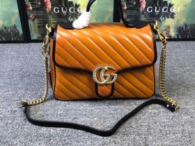 Gucci 从上一季就火遍时尚圈GG Marmont