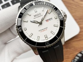 钢带胶带同价  实物拍摄美度-MIDO 领航者系列类型 男士腕表